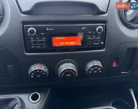 Білий Рено Мастєр, об'ємом двигуна 2.3 л та пробігом 133 тис. км за 18900 $, фото 48 на Automoto.ua