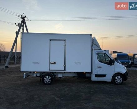 Белый Рено Мастер, объемом двигателя 2.3 л и пробегом 278 тыс. км за 22600 $, фото 8 на Automoto.ua