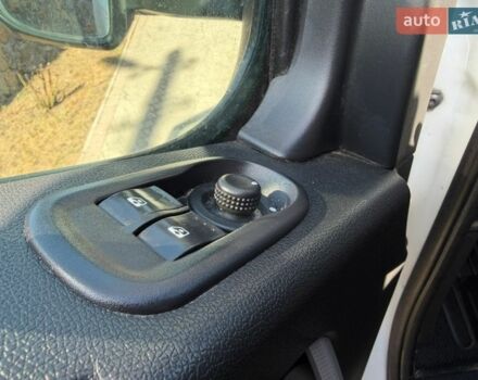 Білий Рено Мастєр, об'ємом двигуна 2.3 л та пробігом 287 тис. км за 18900 $, фото 49 на Automoto.ua