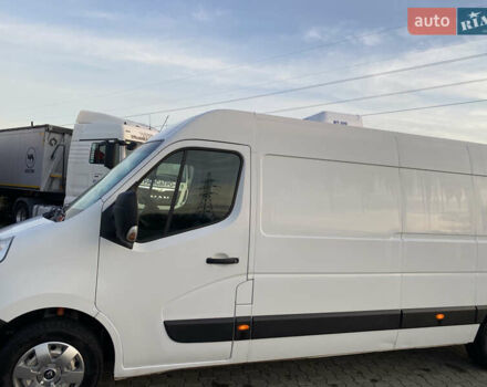 Белый Рено Мастер, объемом двигателя 2.3 л и пробегом 423 тыс. км за 17700 $, фото 2 на Automoto.ua