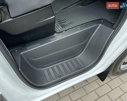 Белый Рено Мастер, объемом двигателя 2.3 л и пробегом 250 тыс. км за 17900 $, фото 31 на Automoto.ua