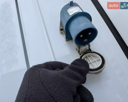 Білий Рено Мастєр, об'ємом двигуна 2.3 л та пробігом 133 тис. км за 18900 $, фото 5 на Automoto.ua