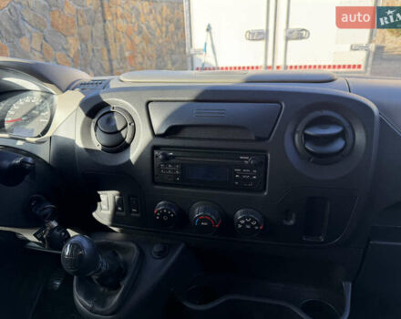 Белый Рено Мастер, объемом двигателя 2.3 л и пробегом 279 тыс. км за 18400 $, фото 64 на Automoto.ua