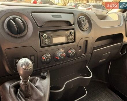 Белый Рено Мастер, объемом двигателя 2.3 л и пробегом 293 тыс. км за 19900 $, фото 36 на Automoto.ua