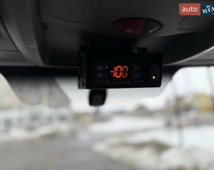 Белый Рено Мастер, объемом двигателя 2.3 л и пробегом 280 тыс. км за 17700 $, фото 22 на Automoto.ua