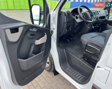 Белый Рено Мастер, объемом двигателя 2.3 л и пробегом 250 тыс. км за 17900 $, фото 35 на Automoto.ua