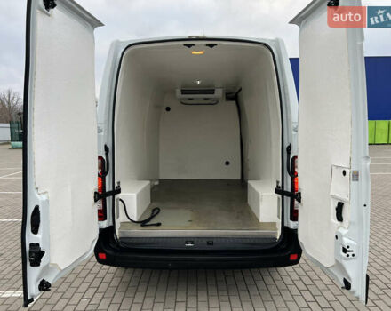 Білий Рено Мастєр, об'ємом двигуна 2.3 л та пробігом 250 тис. км за 18500 $, фото 22 на Automoto.ua