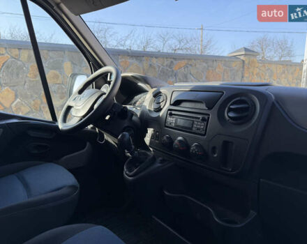 Белый Рено Мастер, объемом двигателя 2.3 л и пробегом 279 тыс. км за 18400 $, фото 63 на Automoto.ua