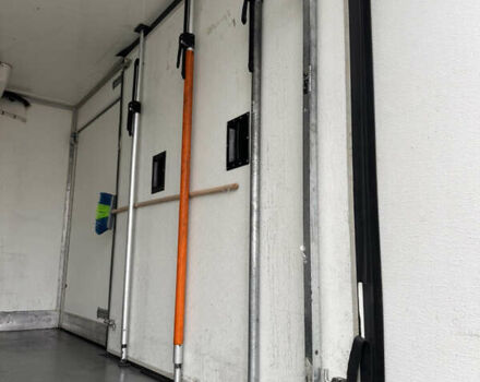 Білий Рено Мастєр, об'ємом двигуна 2.3 л та пробігом 680 тис. км за 18200 $, фото 7 на Automoto.ua