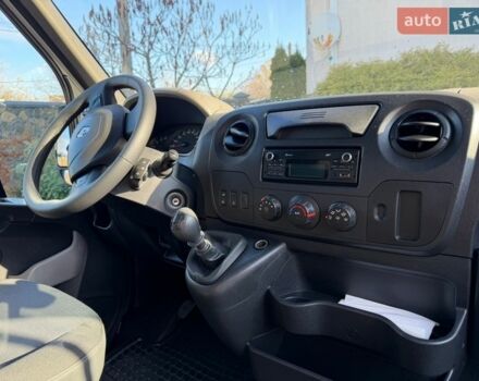 Белый Рено Мастер, объемом двигателя 2.3 л и пробегом 279 тыс. км за 18500 $, фото 46 на Automoto.ua