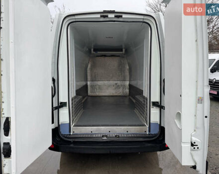 Білий Рено Мастєр, об'ємом двигуна 0 л та пробігом 230 тис. км за 20900 $, фото 9 на Automoto.ua