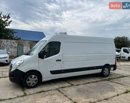 Белый Рено Мастер, объемом двигателя 2.3 л и пробегом 395 тыс. км за 15799 $, фото 2 на Automoto.ua