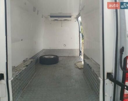 Белый Рено Мастер, объемом двигателя 2.3 л и пробегом 227 тыс. км за 19000 $, фото 5 на Automoto.ua