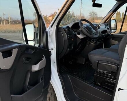 Белый Рено Мастер, объемом двигателя 2.3 л и пробегом 278 тыс. км за 22600 $, фото 27 на Automoto.ua