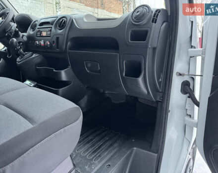 Білий Рено Мастєр, об'ємом двигуна 2.3 л та пробігом 133 тис. км за 18900 $, фото 57 на Automoto.ua