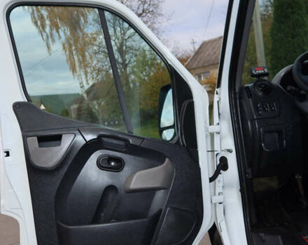 Білий Рено Мастєр, об'ємом двигуна 2.3 л та пробігом 250 тис. км за 27800 $, фото 39 на Automoto.ua