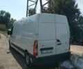 Белый Рено Мастер, объемом двигателя 2.3 л и пробегом 227 тыс. км за 19000 $, фото 1 на Automoto.ua