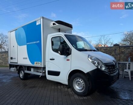 Белый Рено Мастер, объемом двигателя 2.3 л и пробегом 279 тыс. км за 18500 $, фото 4 на Automoto.ua