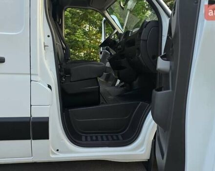 Белый Рено Мастер, объемом двигателя 2.3 л и пробегом 178 тыс. км за 21700 $, фото 26 на Automoto.ua