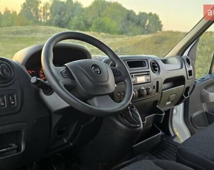 Белый Рено Мастер, объемом двигателя 2.3 л и пробегом 189 тыс. км за 19500 $, фото 17 на Automoto.ua