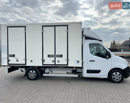 Белый Рено Мастер, объемом двигателя 2.3 л и пробегом 300 тыс. км за 20700 $, фото 4 на Automoto.ua