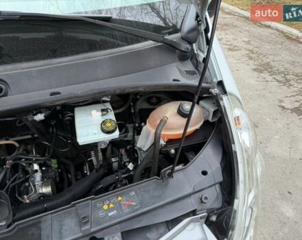 Белый Рено Мастер, объемом двигателя 2.3 л и пробегом 172 тыс. км за 18300 $, фото 53 на Automoto.ua