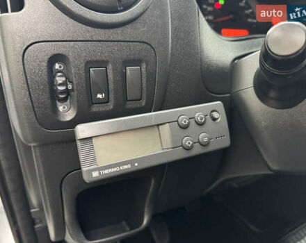 Белый Рено Мастер, объемом двигателя 2.3 л и пробегом 220 тыс. км за 21500 $, фото 11 на Automoto.ua