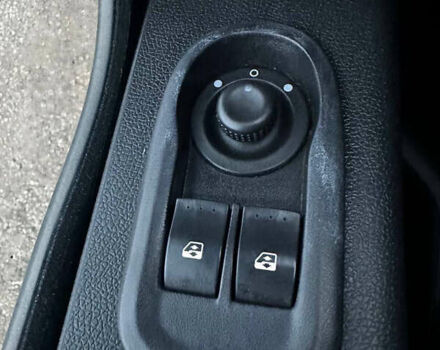 Белый Рено Мастер, объемом двигателя 2.3 л и пробегом 450 тыс. км за 26500 $, фото 35 на Automoto.ua