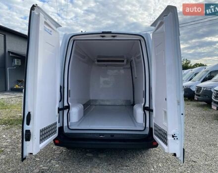 Белый Рено Мастер, объемом двигателя 2.3 л и пробегом 210 тыс. км за 18800 $, фото 22 на Automoto.ua
