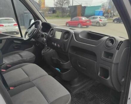 Белый Рено Мастер, объемом двигателя 2.3 л и пробегом 420 тыс. км за 14500 $, фото 3 на Automoto.ua