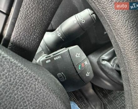 Белый Рено Мастер, объемом двигателя 2.3 л и пробегом 172 тыс. км за 18300 $, фото 44 на Automoto.ua