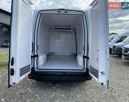 Белый Рено Мастер, объемом двигателя 2.3 л и пробегом 210 тыс. км за 18800 $, фото 21 на Automoto.ua
