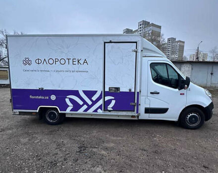 Белый Рено Мастер, объемом двигателя 2.3 л и пробегом 450 тыс. км за 26500 $, фото 3 на Automoto.ua