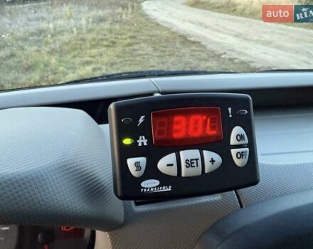 Белый Рено Мастер, объемом двигателя 2.3 л и пробегом 228 тыс. км за 20999 $, фото 24 на Automoto.ua