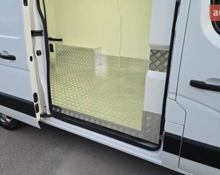 Белый Рено Мастер, объемом двигателя 2.3 л и пробегом 178 тыс. км за 21700 $, фото 9 на Automoto.ua