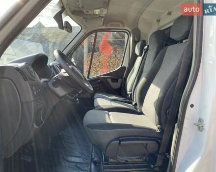 Белый Рено Мастер, объемом двигателя 2.3 л и пробегом 215 тыс. км за 17890 $, фото 39 на Automoto.ua