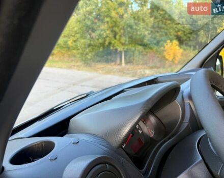 Білий Рено Мастєр, об'ємом двигуна 2.3 л та пробігом 258 тис. км за 18800 $, фото 79 на Automoto.ua
