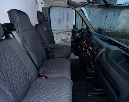 Белый Рено Мастер, объемом двигателя 2.3 л и пробегом 450 тыс. км за 26500 $, фото 18 на Automoto.ua