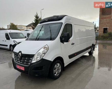 Белый Рено Мастер, объемом двигателя 2.3 л и пробегом 220 тыс. км за 21500 $, фото 1 на Automoto.ua