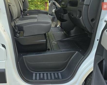 Белый Рено Мастер, объемом двигателя 2.3 л и пробегом 178 тыс. км за 21700 $, фото 30 на Automoto.ua