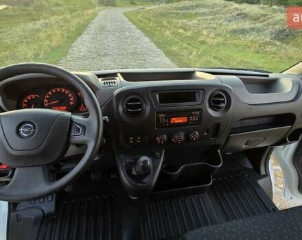 Белый Рено Мастер, объемом двигателя 2.3 л и пробегом 189 тыс. км за 19500 $, фото 15 на Automoto.ua