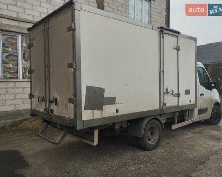 Белый Рено Мастер, объемом двигателя 0 л и пробегом 400 тыс. км за 17500 $, фото 2 на Automoto.ua