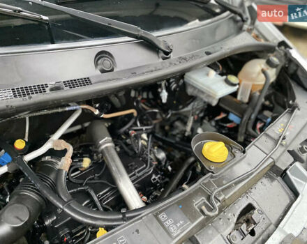 Білий Рено Мастєр, об'ємом двигуна 2.3 л та пробігом 186 тис. км за 17350 $, фото 43 на Automoto.ua