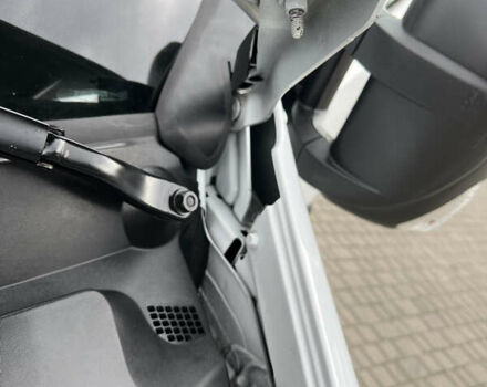 Белый Рено Мастер, объемом двигателя 2.3 л и пробегом 300 тыс. км за 20700 $, фото 28 на Automoto.ua