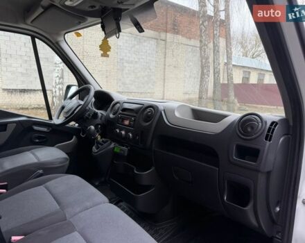 Белый Рено Мастер, объемом двигателя 2.3 л и пробегом 172 тыс. км за 18300 $, фото 49 на Automoto.ua