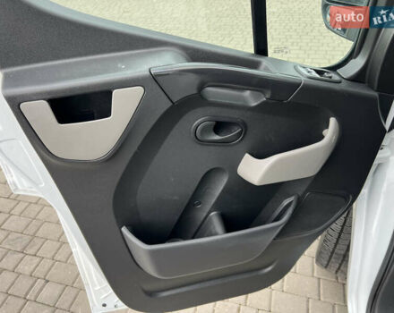 Белый Рено Мастер, объемом двигателя 2.3 л и пробегом 300 тыс. км за 20700 $, фото 43 на Automoto.ua