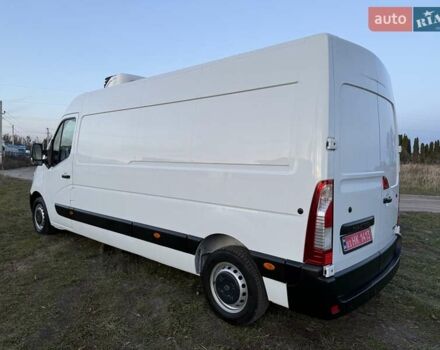 Белый Рено Мастер, объемом двигателя 2.3 л и пробегом 228 тыс. км за 20999 $, фото 3 на Automoto.ua