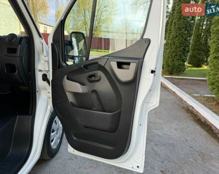 Белый Рено Мастер, объемом двигателя 2.3 л и пробегом 333 тыс. км за 18100 $, фото 48 на Automoto.ua
