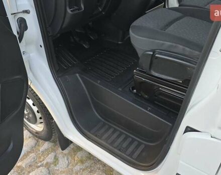 Белый Рено Мастер, объемом двигателя 2.3 л и пробегом 189 тыс. км за 19500 $, фото 13 на Automoto.ua