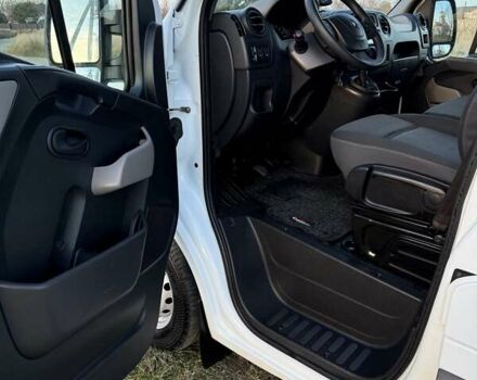 Белый Рено Мастер, объемом двигателя 2.3 л и пробегом 228 тыс. км за 20999 $, фото 28 на Automoto.ua